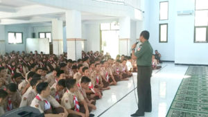 DANDIM 0702PURBALINGGA BERIKAN PENDIDIKAN KARAKTER DAN WAWASAN KEBANGSAAN 4