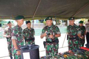 30-323-kunjungan-pangdivif-1-kostrad-4