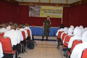 50-divisi-infanteri-2-kostrad-gembleng-sikap-mahasiswa-stpp-malang-2