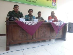 KORAMIL 09KAWUNGANTEN HADIRI SOSIALISASI PEMILIHAN BUPATI DAN WAKIL BUPATI CILACAP 2