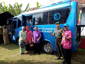 pelayanan-kb-kes-sebagai-bentuk-bhakti-sosial-dinas-kesehatan-cilacap-pada-tmmd-reguler-ke97-1