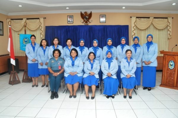 07-serah-terima-jabatan-di-tubuh-cabang-1-daerah-jalasenastri-armatim-4