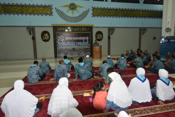 111016-kedatangan-jemaah-haji-3