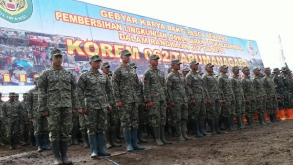 24-prajurit-kostrad-gelar-bakti-sosial-6