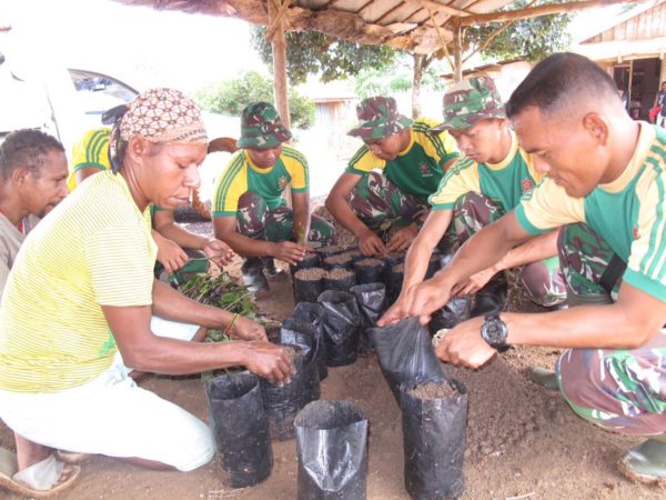 34-yonif-para-raider-330-kostrad-prakasai-budidaya-tanaman-pala-11-10-16-2