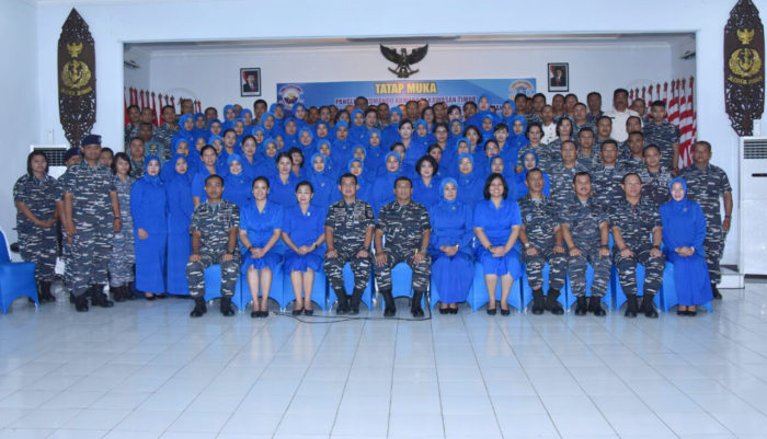 02-prajurit-lanal-balikpapan-terima-pengarahan-pangarmatim4