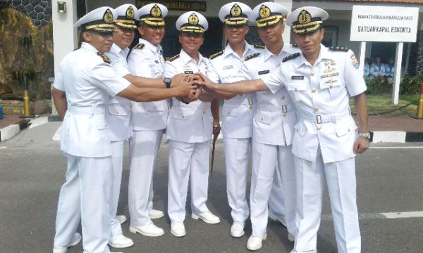 04-dansatkor-koarmatim-pimpin-sertijab-komandan-kri-ahp355-4