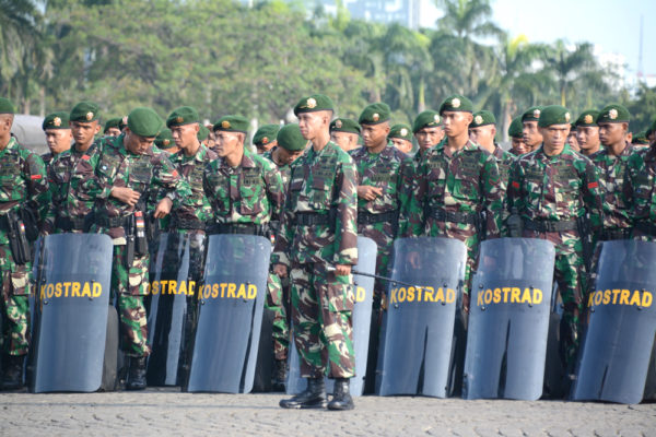 5-kostrad-ikuti-gelar-apel-bersama-di-monas-2-11-16-4