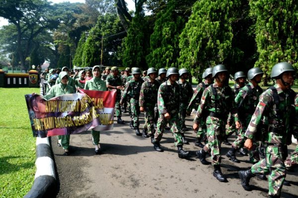 54-pelepasan-kontingen-peleton-tangkas-perwakilan-divif-1-kostrad-3